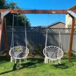 Swing set (3 seat) (Requires 3 Additional Movers)